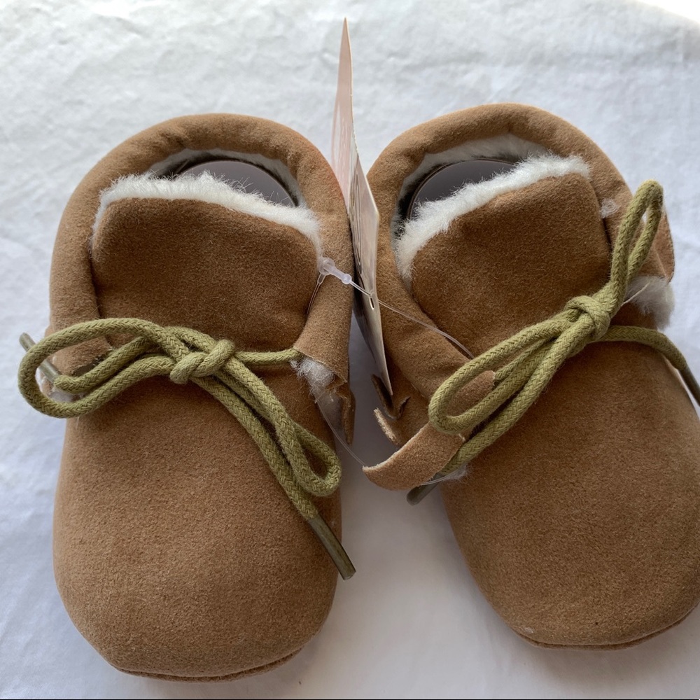 Baby Moccasins 6-12 months NWT